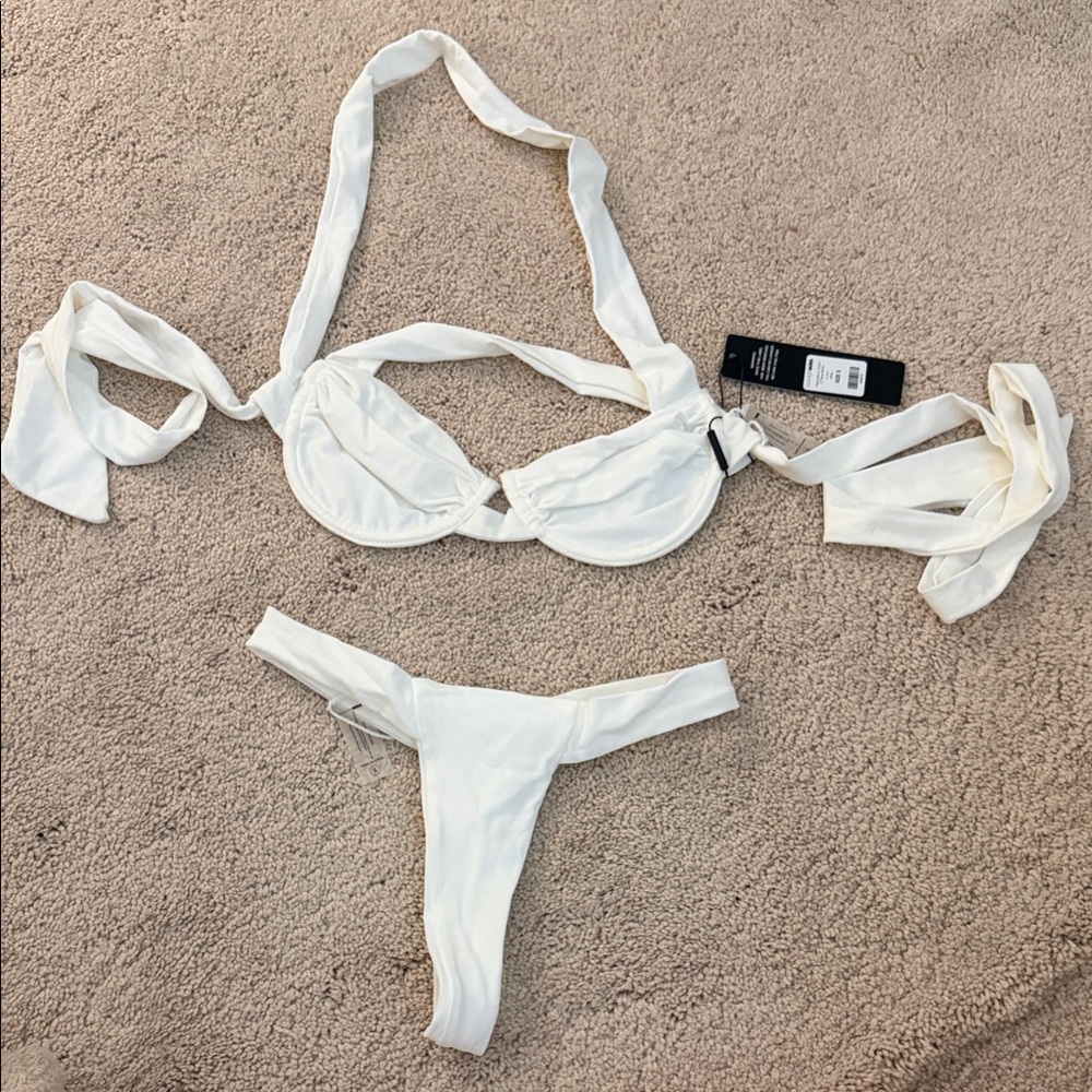 SHEIN Elegant White Bikini Set